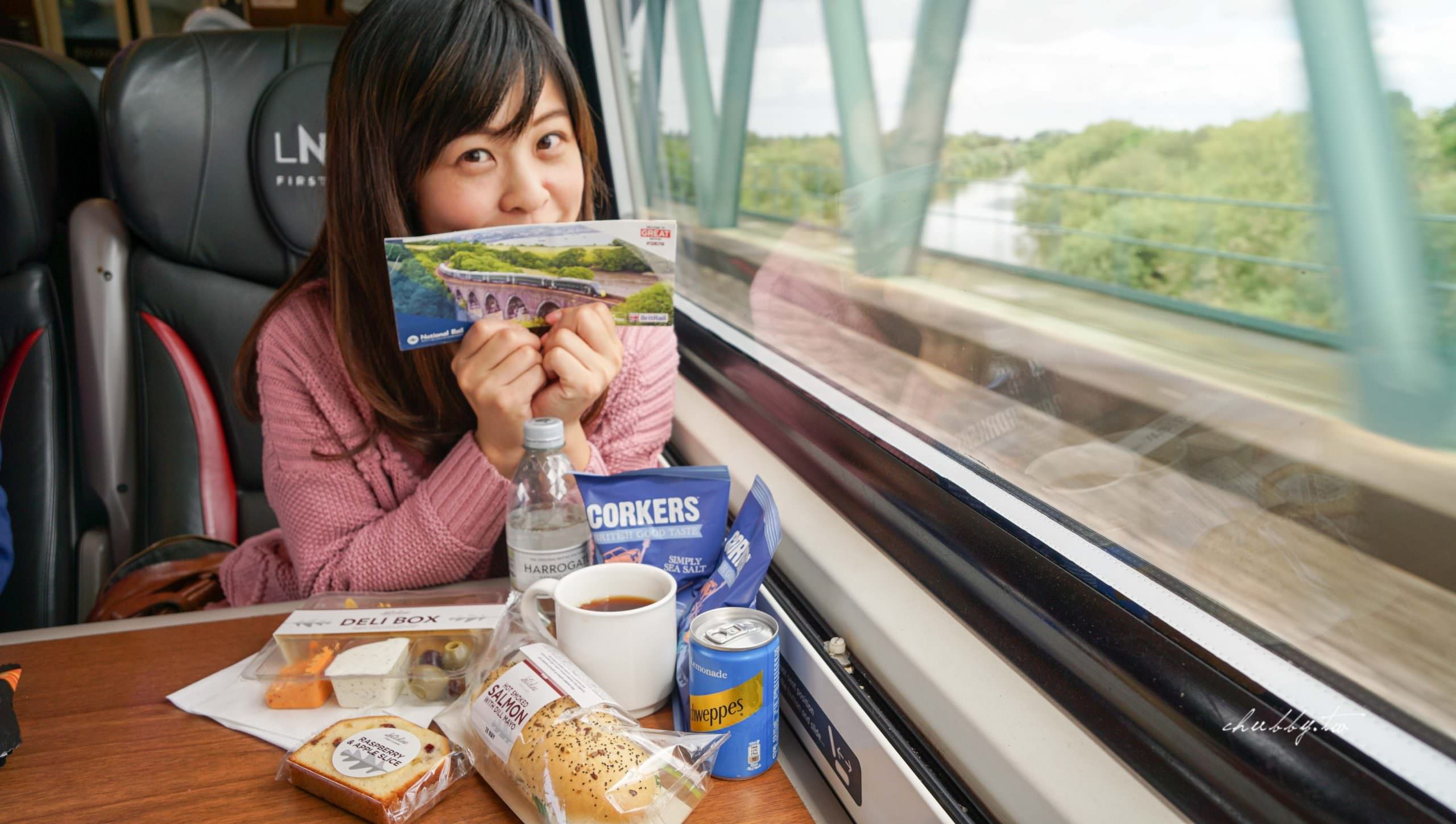 英國火車LNER頭等艙、LNER貴賓室搭乘經驗分享：在頭等艙享用下午茶！