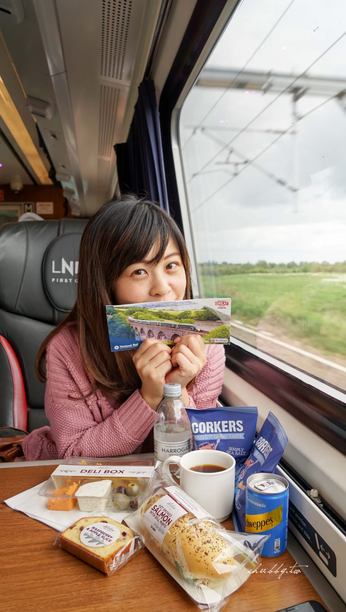 英國火車LNER頭等艙、LNER貴賓室搭乘經驗分享：在頭等艙享用下午茶！