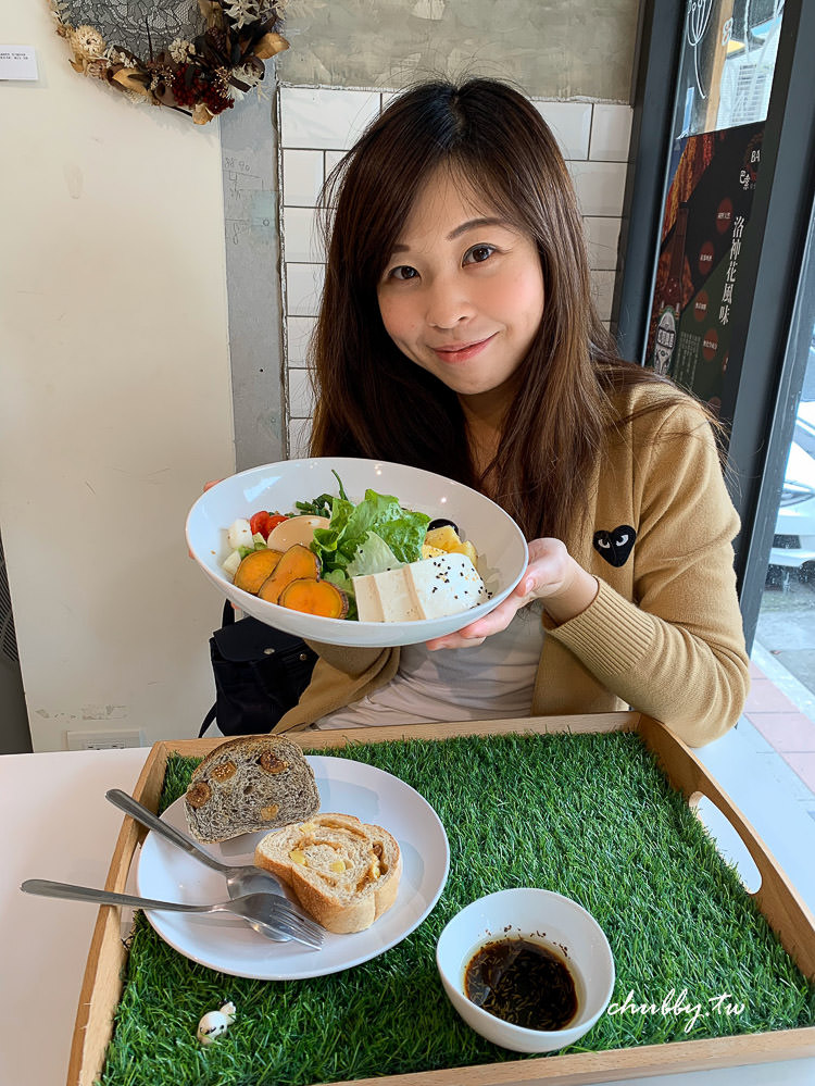 台北輕食餐外送推薦：牧牧沙拉mooosalad食用心得,量身訂做妳的營養規劃餐！