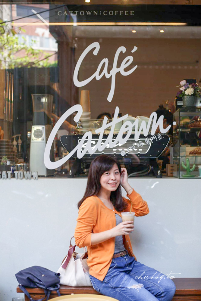 基隆咖啡推薦│貓町咖啡Cattown : Coffee Stand,巷弄裡的貓，咖啡，和我們