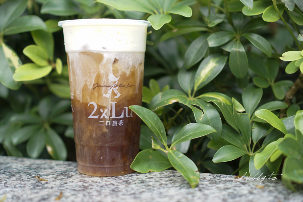 二口旅茶2xlu，信義區最有潛力的新創茶飲品牌真實心得，青檸芭樂必點！二口旅茶菜單價格、必喝茶飲分享