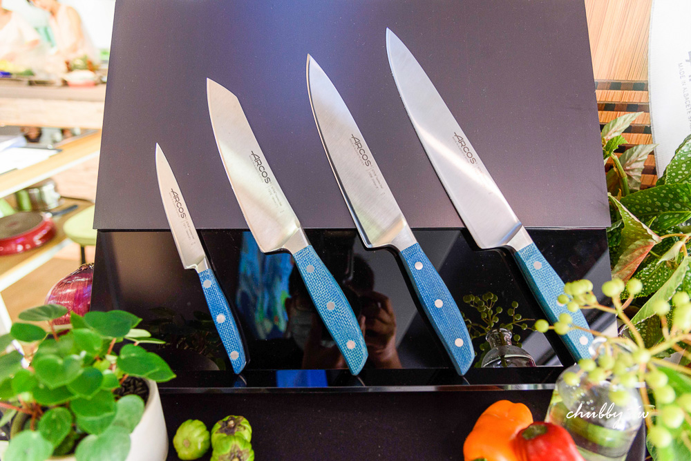 Arcos刀具阿科斯西班牙百年品牌，刀具界的愛馬仕終於來台灣了！好用刀具推薦：寰宇系列使用心得