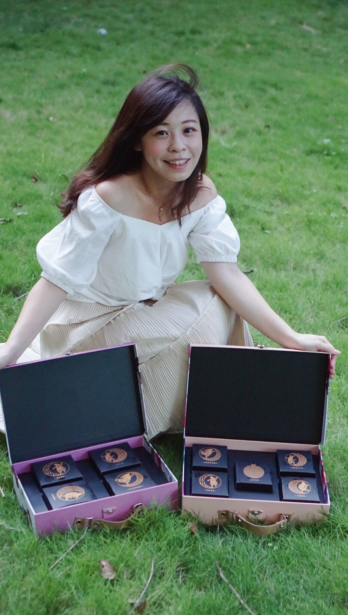圓山大飯店中秋月餅禮盒│提著花漾行李箱，送給好久不見的你