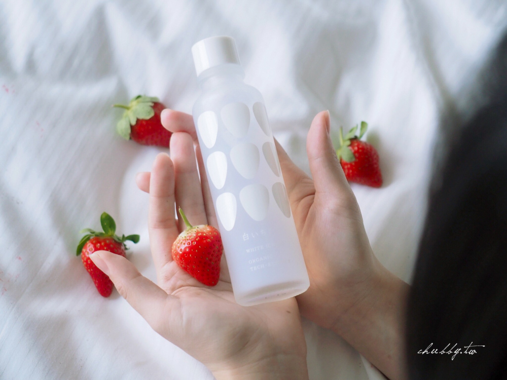白草莓 WHITE ICHIGO│白草莓做的保養品！「桃薰」白草莓 精萃保養系列心得分享
