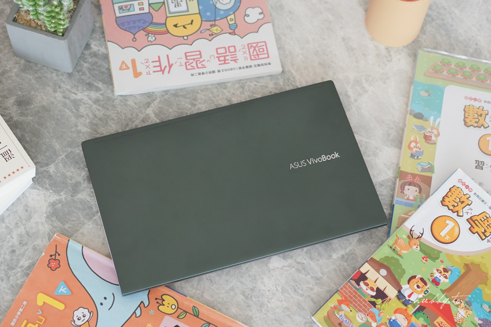 兒童筆電怎麼挑？有護眼認證的ASUS VivoBook S14使用心得