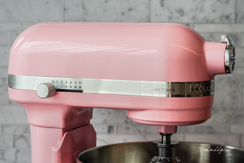 KitchenAid Artisan桌上升降型攪拌機6QT開箱：絕美香檳粉、廚房必備麵包神器，5.7L大容量輕鬆做麵包