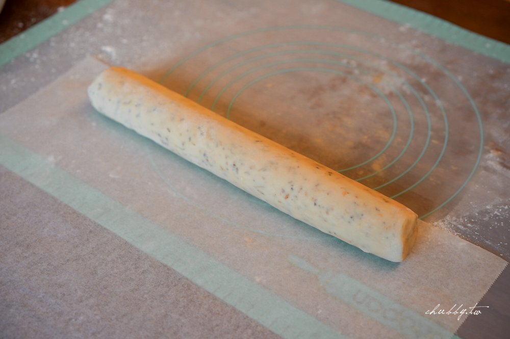 KitchenAid Artisan桌上升降型攪拌機6QT開箱：絕美香檳粉、廚房必備麵包神器，5.7L大容量輕鬆做麵包
