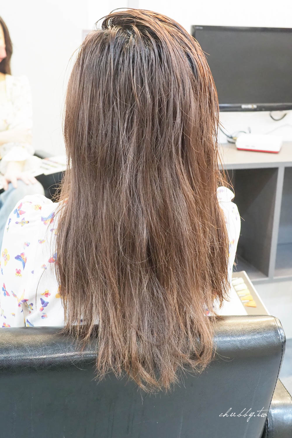 板橋染髮推薦：Wor Hair髮廊，染髮不分長短只要1200元