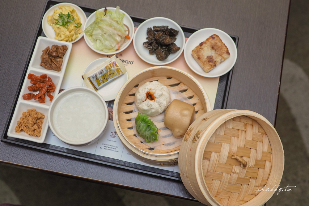 台北福華大飯店行政套房開箱，個人九宮格下午茶、套餐式早餐