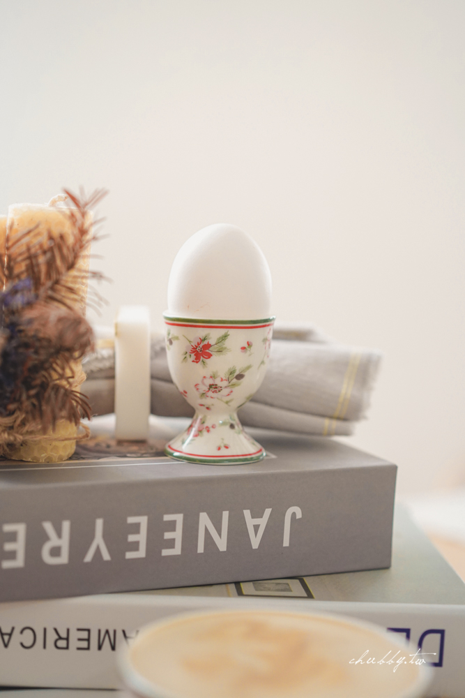 究竟是多講究的人才會為蛋設計一個杯子呢？