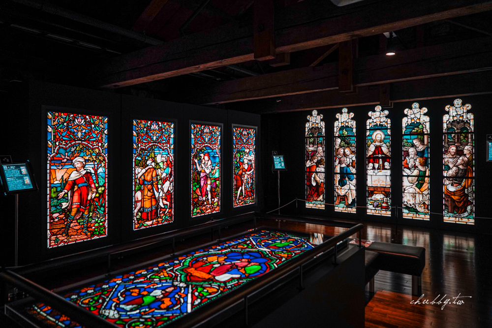 北海道小樽景點推薦：花窗玻璃美術館（舊高橋倉庫），色彩斑斕、浪漫滿點的彩繪玻璃光影之旅