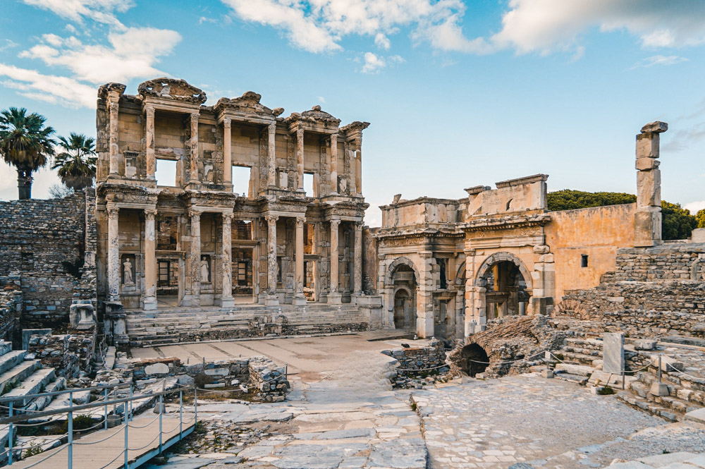 以弗所必參觀景點14：塞爾蘇斯圖書館 Library of Celsus