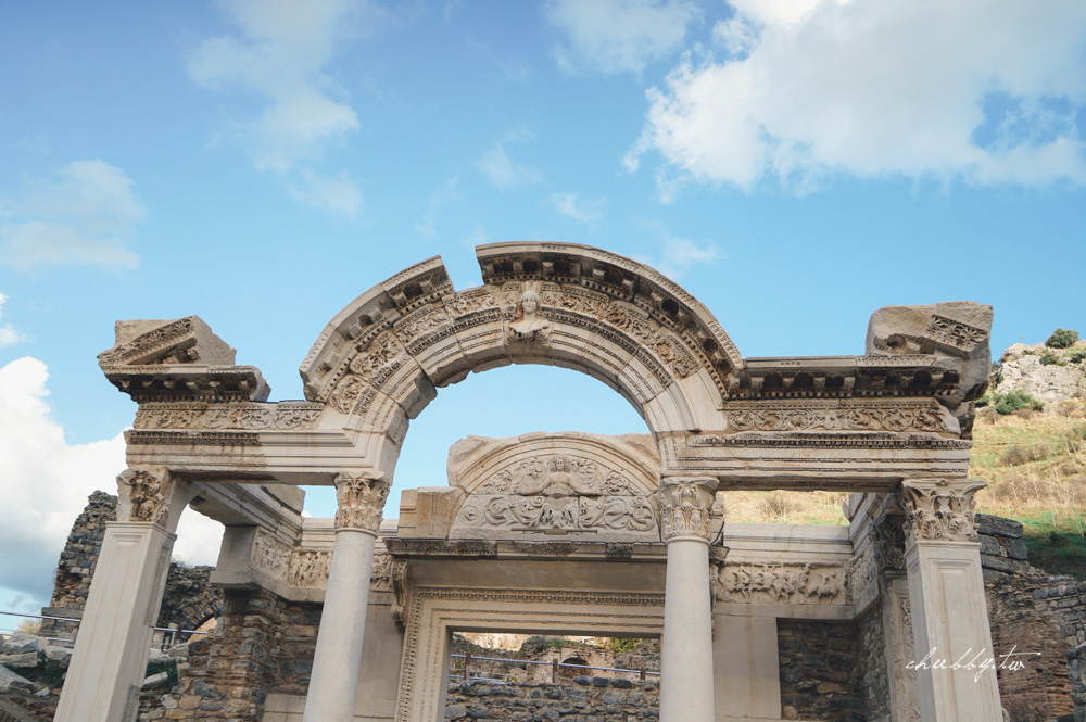 以弗所必參觀景點12：哈德良神廟Temple of Hadrian