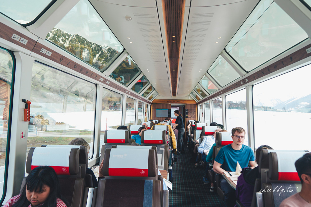 瑞士三大景觀列車之一、世界上最慢的快車：『冰河列車Glacier Express』連坐8小時火車，瑞士美景看好看滿心得